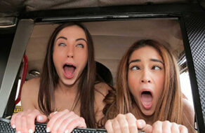 dos chicas españolas folladas en el taxi